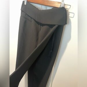 Banana Republic Monogram black Foldover Waistband Women’s Pants. New. Size 4